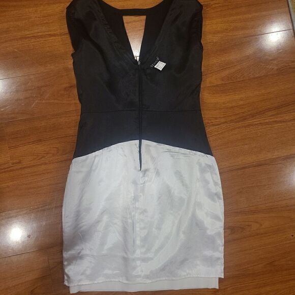 Black and White dress sequins size 4 - Picture 6 of 7